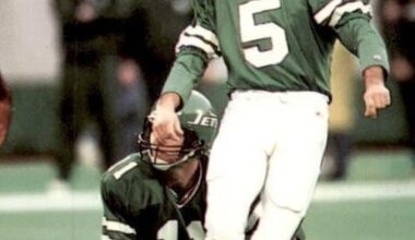 Pat Leahy – 1,470 career points (all-time leading scorer)