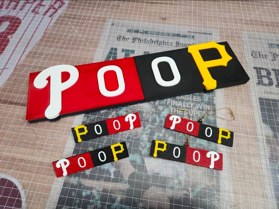 All my "P00P" 3D prints so far, including ornaments! 🎅