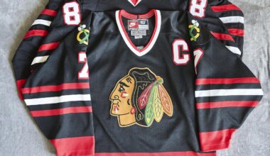 Which jersey against the Kings tonight?