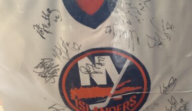 Can anyone give me autograph information?