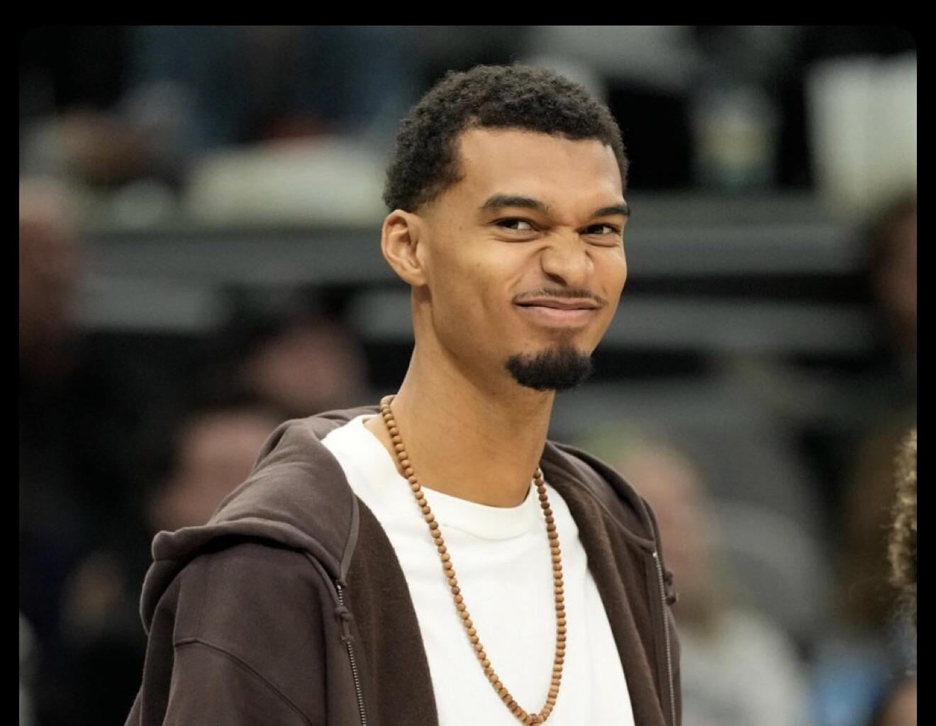 Should the Spurs trade Wemby and build around Fox? 😳