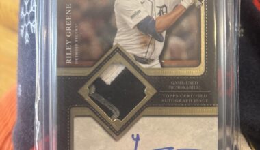 Got this for christmas, it looks like the patch is from an autographed jersey