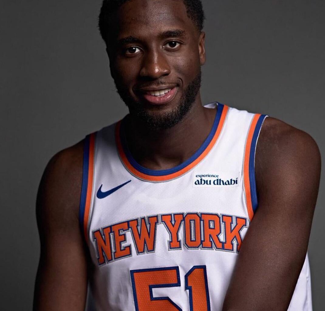 MO BUCKETS 16 PTS 1ST HALF