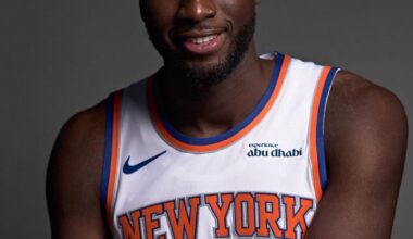 MO BUCKETS 16 PTS 1ST HALF