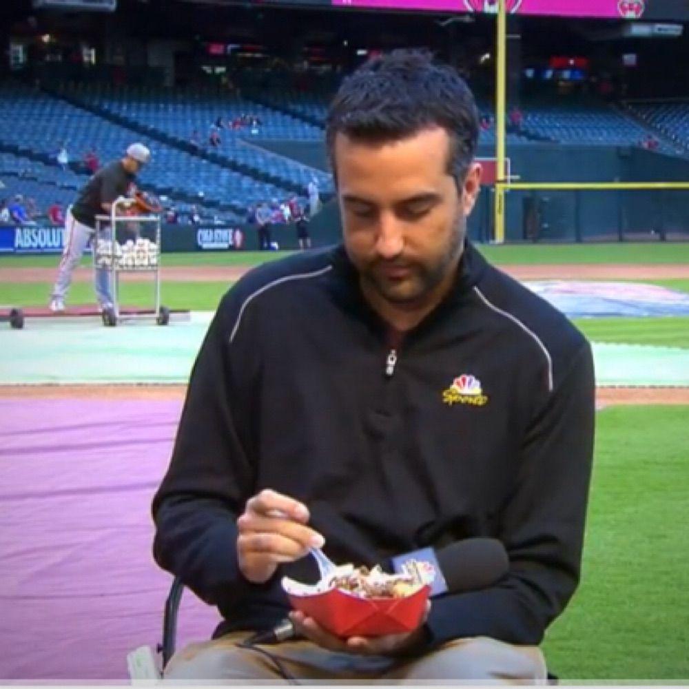 Giants hiring Jesse Chavez as bullpen coach