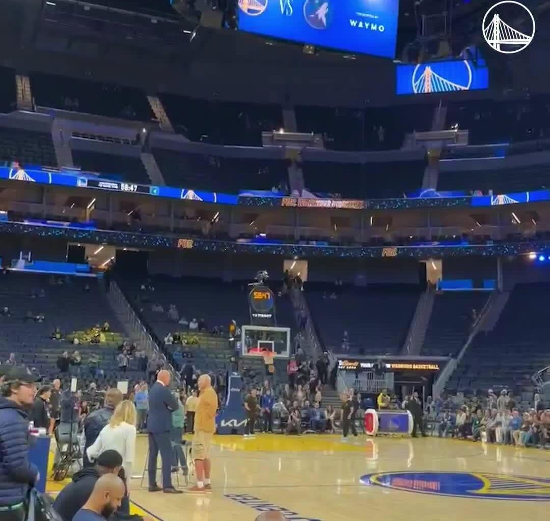Steph hits insane full court shot in warmups