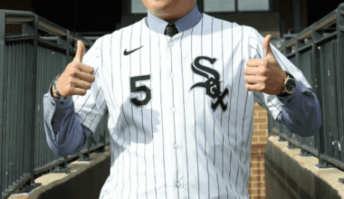 Munetaka Murakami looks good in white and black.