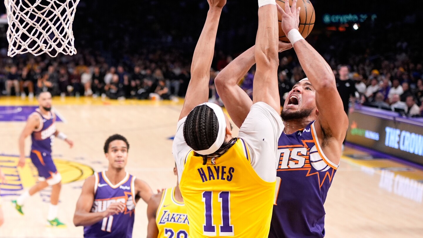 Suns' Devin Booker ruled out before halftime with right groin injury