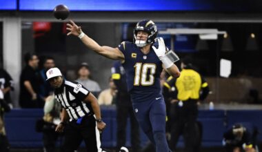 Justin Herbert will undergo surgery for broken bone in left hand