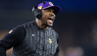 Vikings work to re-sign free-agent defensive coordinator Brian Flores