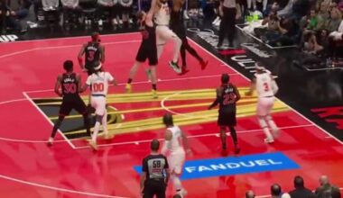 [Highlight] KAT with a MONSTROUS slam after finding the open lane