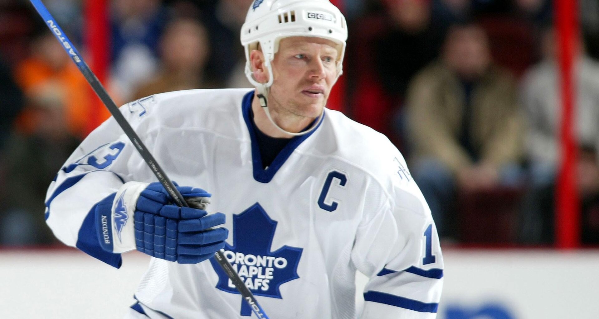 Does anyone else miss the 70s through 2016 logo?