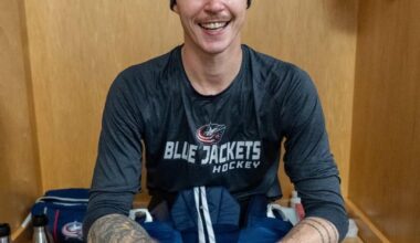 just noticed a few things about Elvis’ tattoos from tonight’s pic…