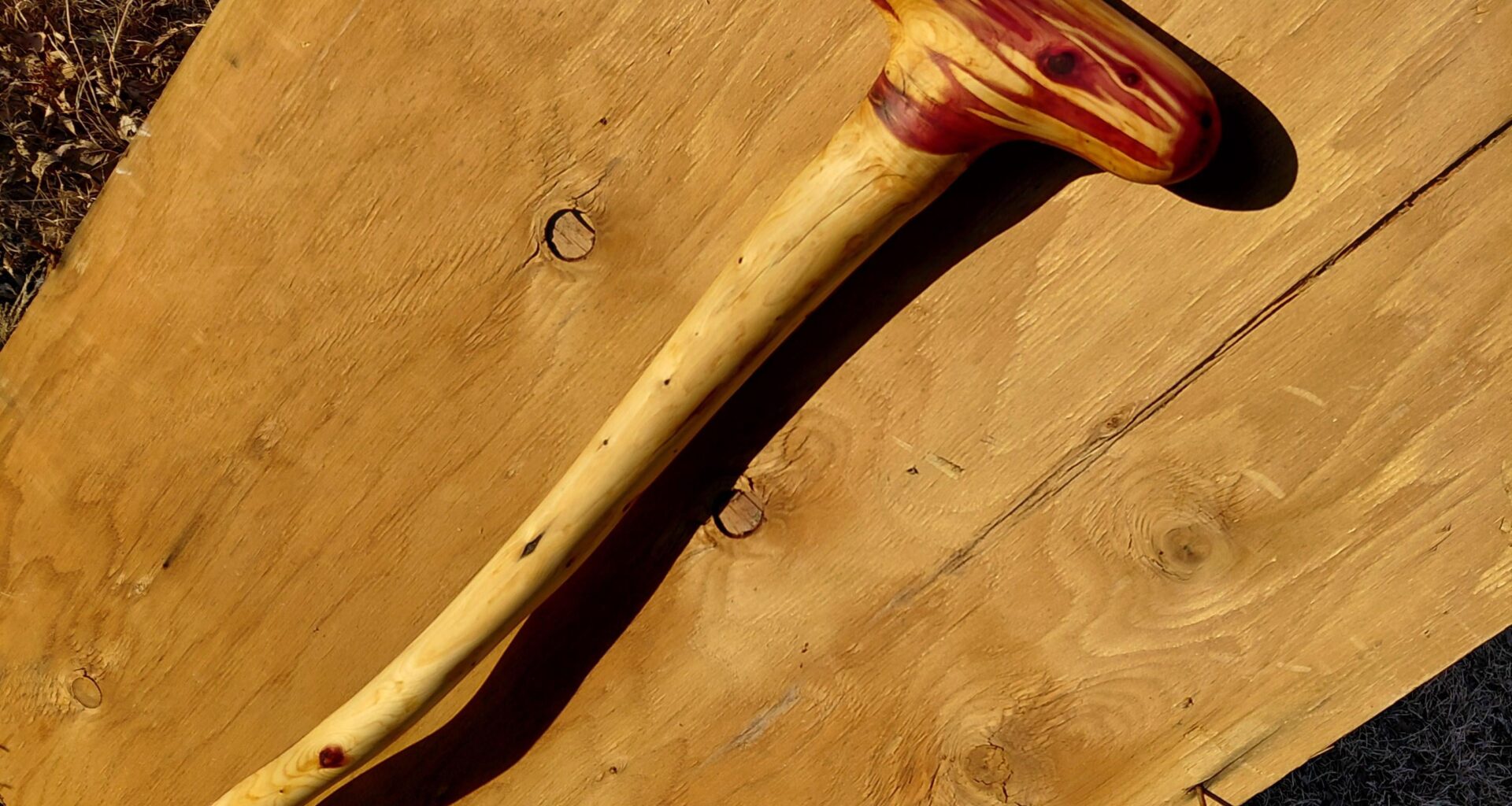 Eastern Red Cedar Walking Cane – Handcrafted T-Handle, Kansas Heartwood & Sapwood Grain
