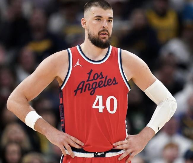 would yall trade for Zubac?