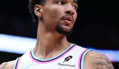 28 PTS / 20 RBS / 1 STL / 11/15 FGM / 5/7 3PM / 6 Offensive Rebounds.