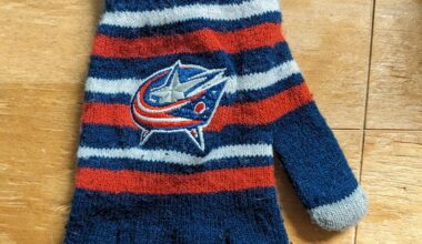 CBJ knit glove