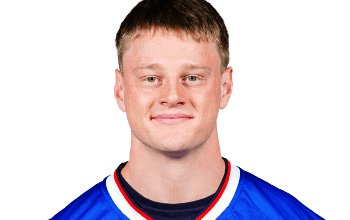 Ugly win. But you wanna know what's not ugly? The weekly Hawes reception, baby!