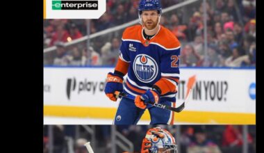 [Penguins] Goaltender Stuart Skinner and defenseman Brett Kulak have been added to the active roster. Goaltender Sergei Murashov has been re-assigned to the WBS Penguins (AHL).