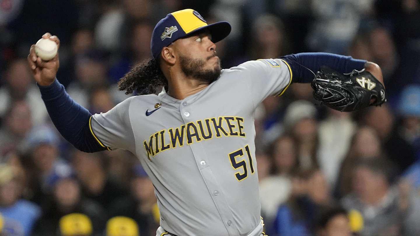 Source: Freddy Peralta open to signing extension with Mets