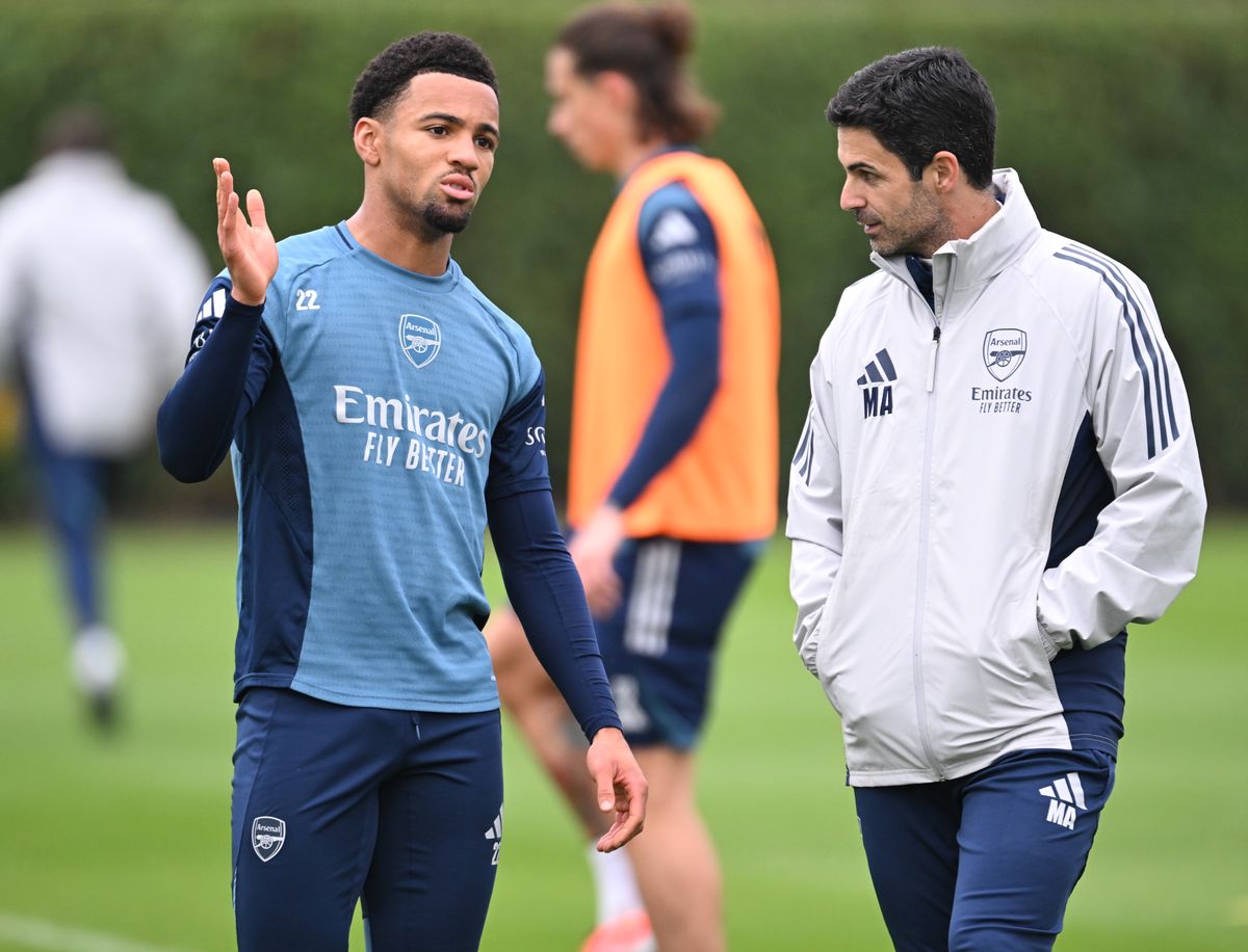Mikel Arteta and Ethan Nwaneri
