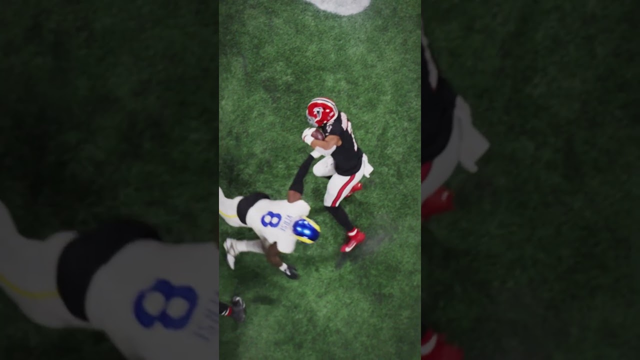 Bijan Robinson jukes from the ROOF of Mercedes-Benz Stadium 😤 #nfl #highlight #atlantafalcons