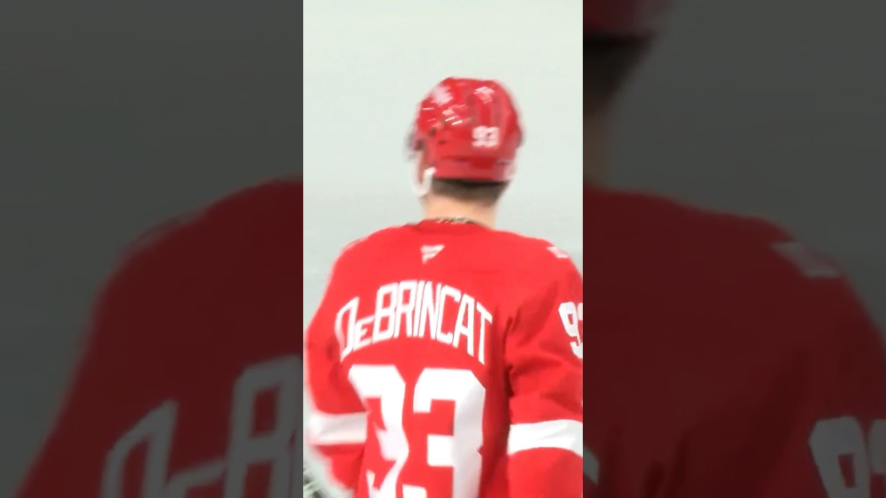 Detroit Red Wings Alex DeBrincat & Dylan Larkin are Top 15 in the NHL with 21 Goals each 🐙