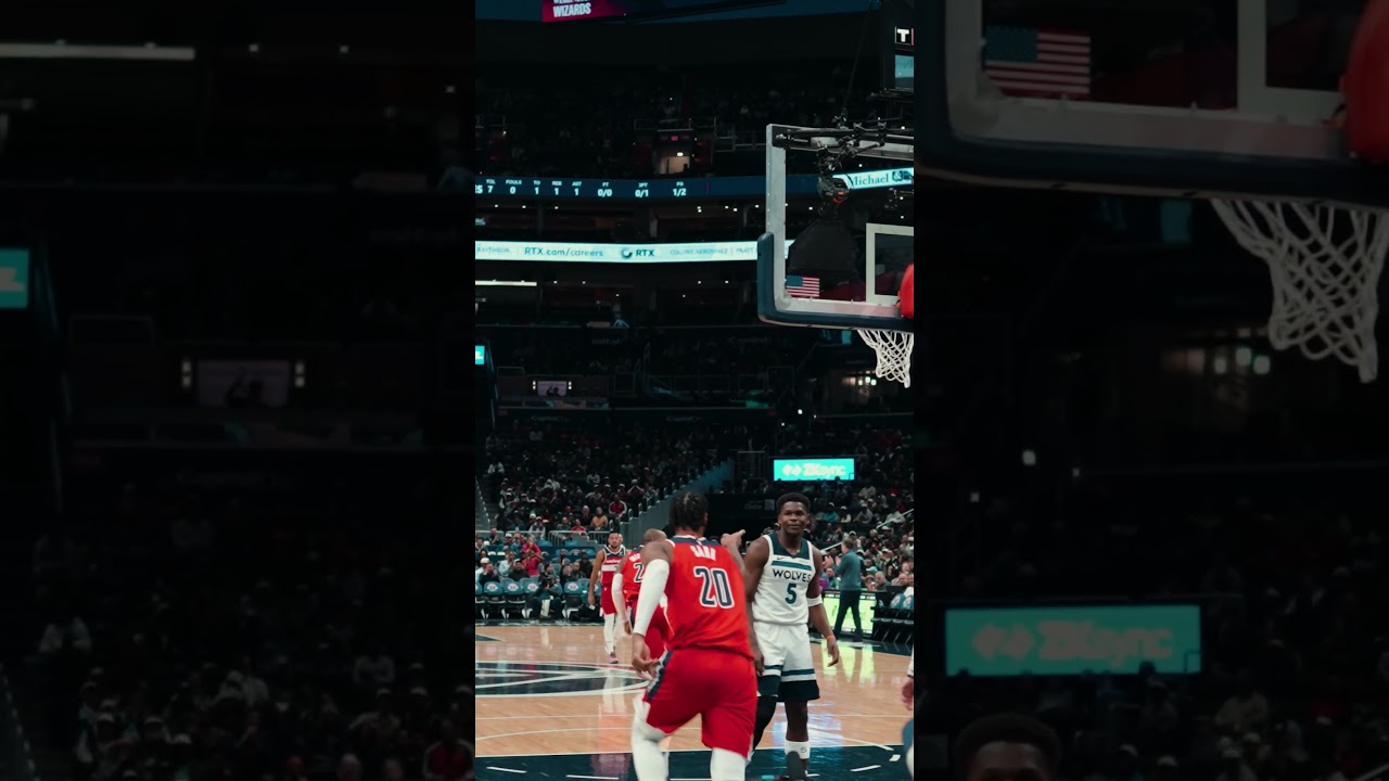 Alex Sarr floatin' down the lane 😤