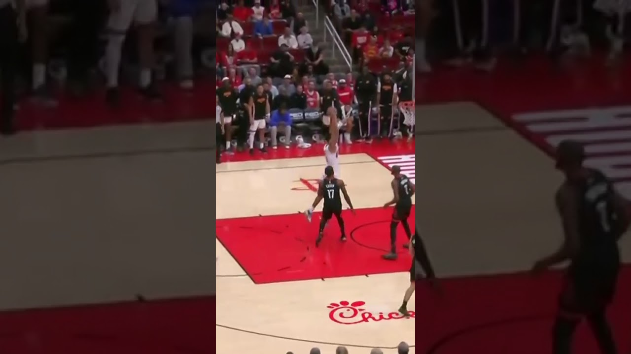 Oso running the floor 💥 #shorts | Phoenix Suns