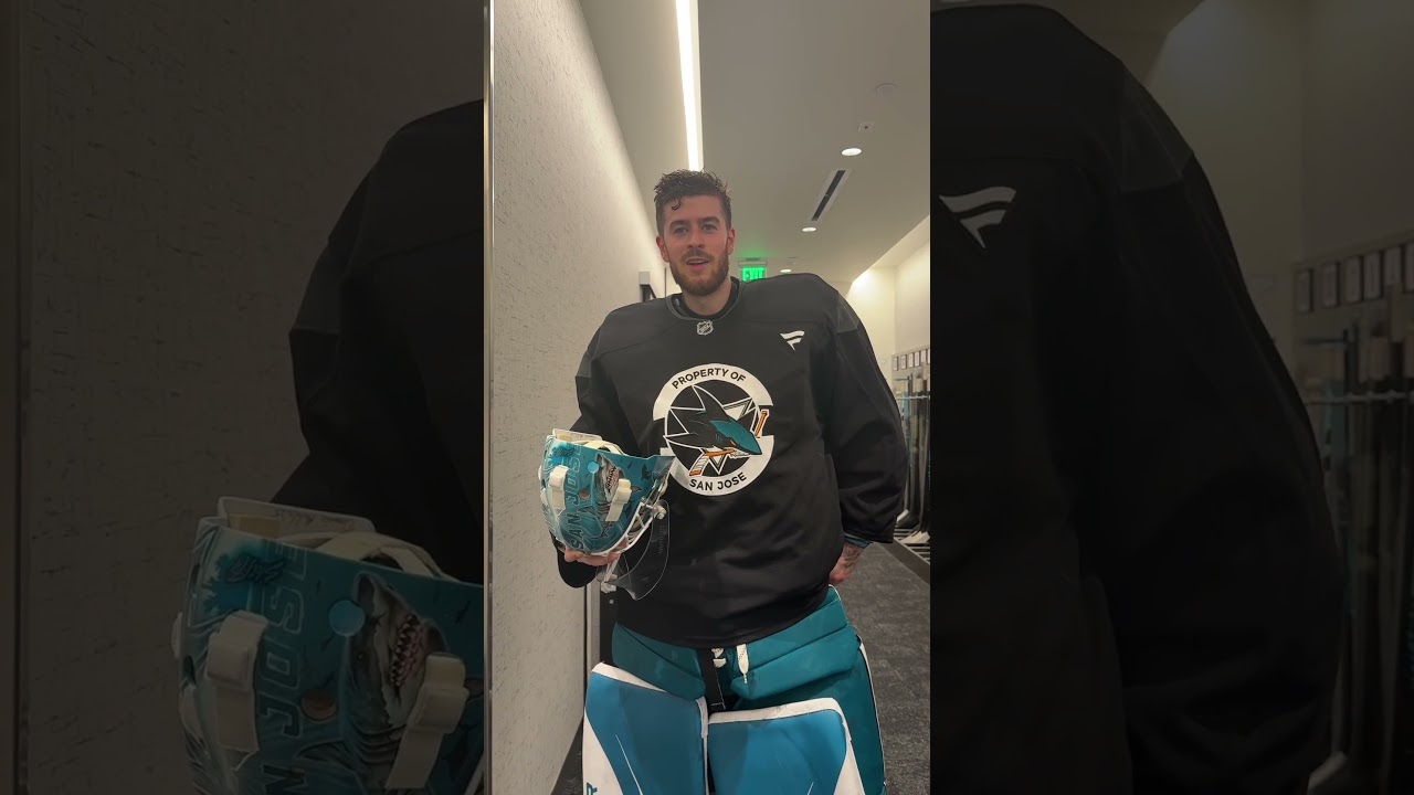 Learning the important lessons from Dad. 🧑‍🧒  #hockey #nhl #sharks