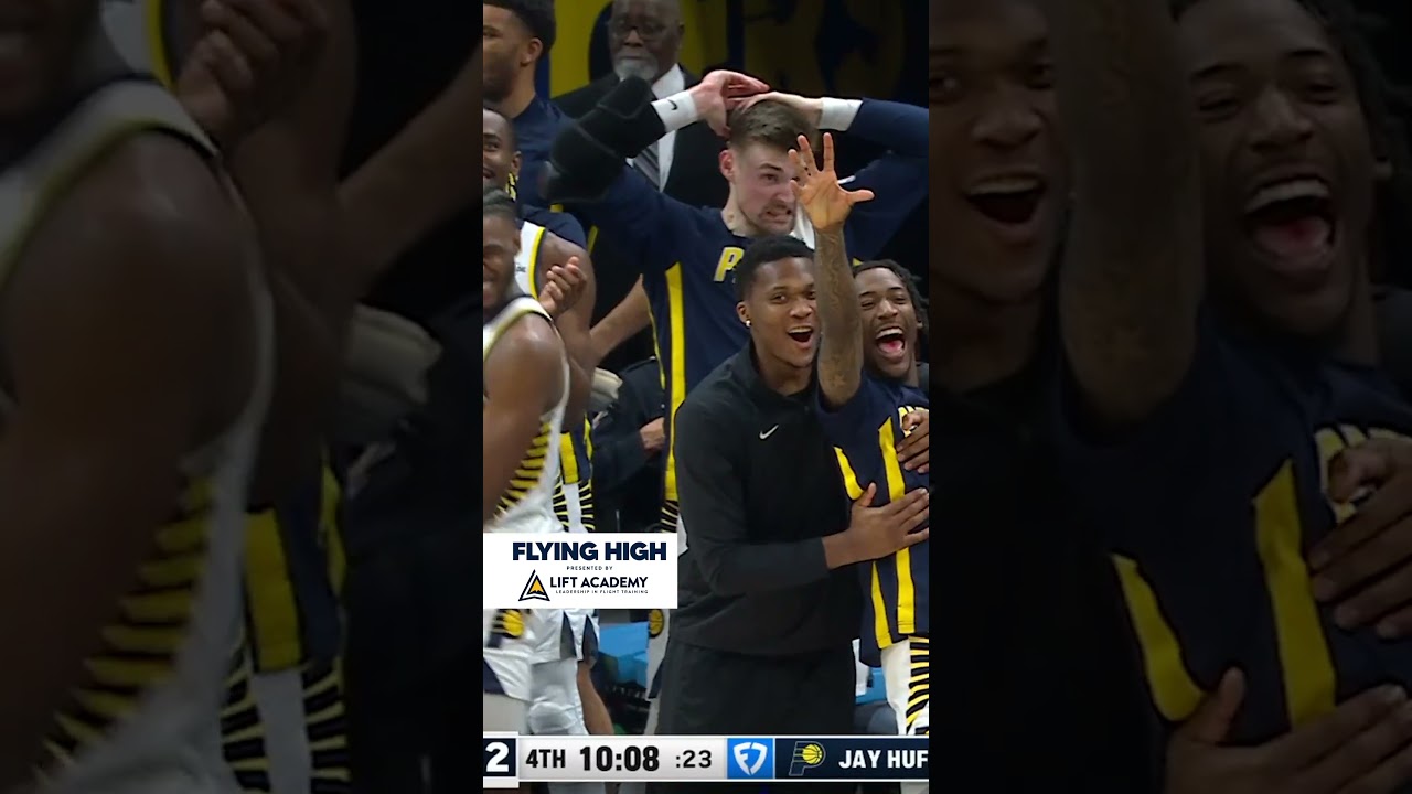 Jay Huff's Slam to Bring the Bench to its Feet is Tonight's Flying High Moment of the Night 🚀