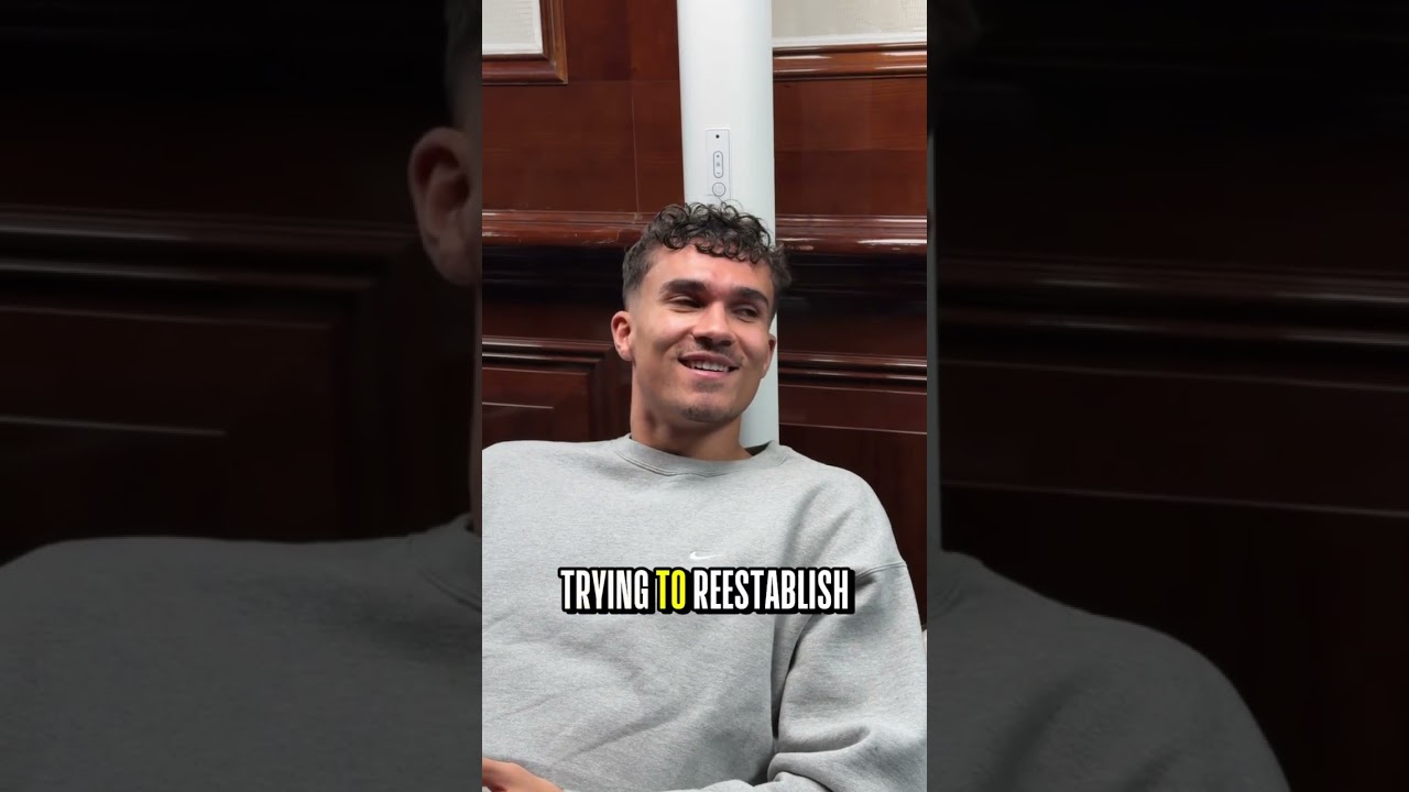 This fan couldn’t contain his excitement when he saw Tristan da Silva on the streets of Berlin 🥲❤️🇩🇪