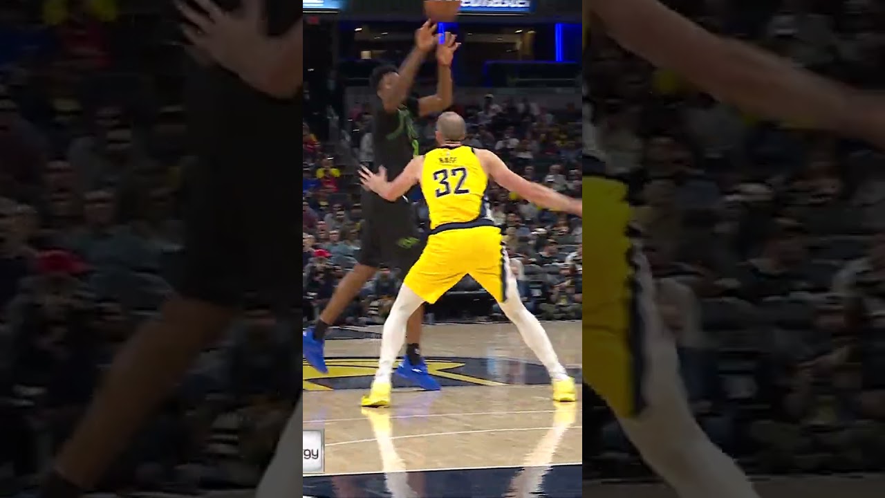 Derik Queen finds Trey Murphy III for alley-oop slam #pelicans #pacers #highlights