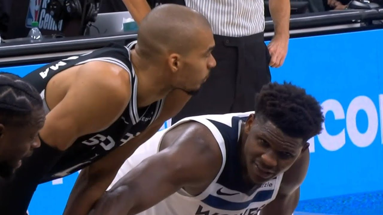 Wemby and Ant exchange buckets in clutch! Insane ending to Spurs vs Timberwolves