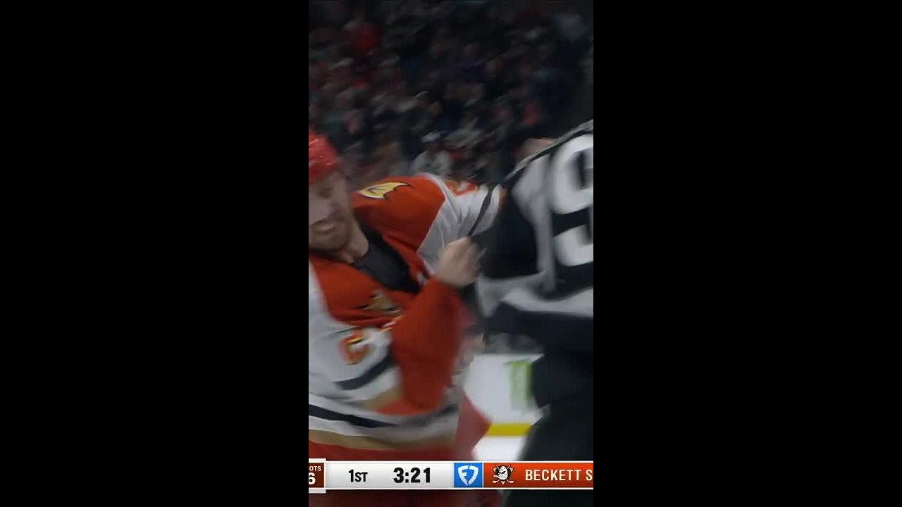 BIG TILT 🥊  #hockey #nhl #gokingsgo