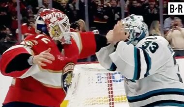 Goalie Fight ‼️ Sergei Bobrovsky & Alex Nedeljkovic Go at It