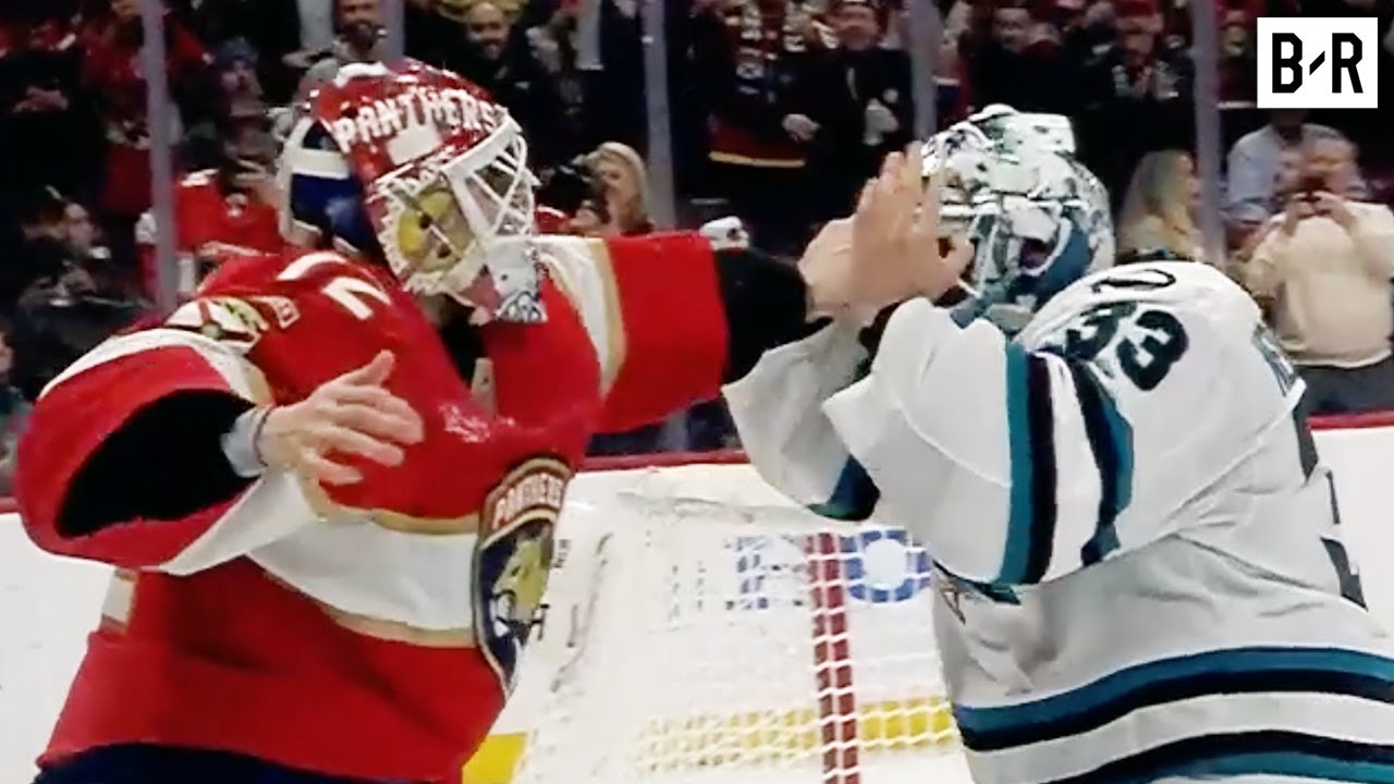 Goalie Fight ‼️ Sergei Bobrovsky & Alex Nedeljkovic Go at It