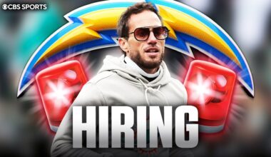 Chargers PLAN TO HIRE Mike McDaniel as next OC | What does this mean for NFL Coaching Carousel? 🤔