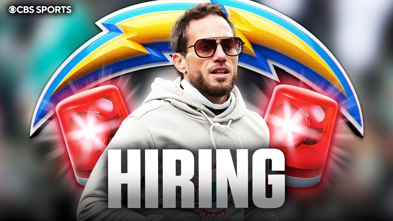 Chargers PLAN TO HIRE Mike McDaniel as next OC | What does this mean for NFL Coaching Carousel? 🤔