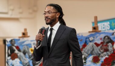 "I never thought I'd have a MURAL." Derrick Rose reacts to art at Chicago's After School Matters
