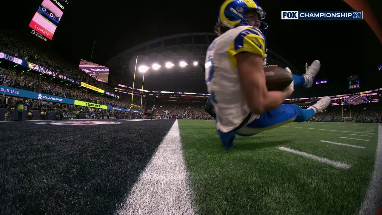 Puka hits the pylon on TD strike!
