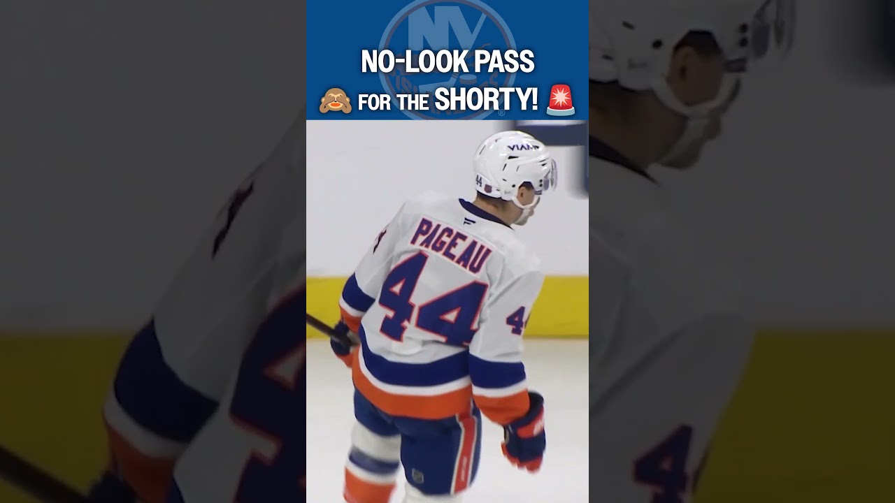 UNREAL chemistry between these two 🤝