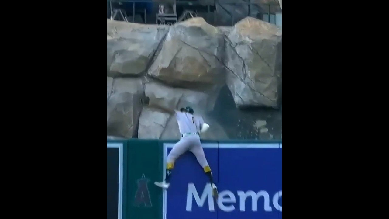 Top Plays of 2025 (MLB): Denzel Clarke vs Angels (pt 1) #mlb #angels #baseball #topplays