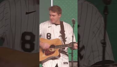 Kyle Teel: Catcher, hitter and strummer 🎸 #whitesox #mlb
