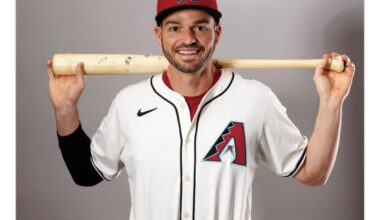 Angels sign Mancini to a minor league deal