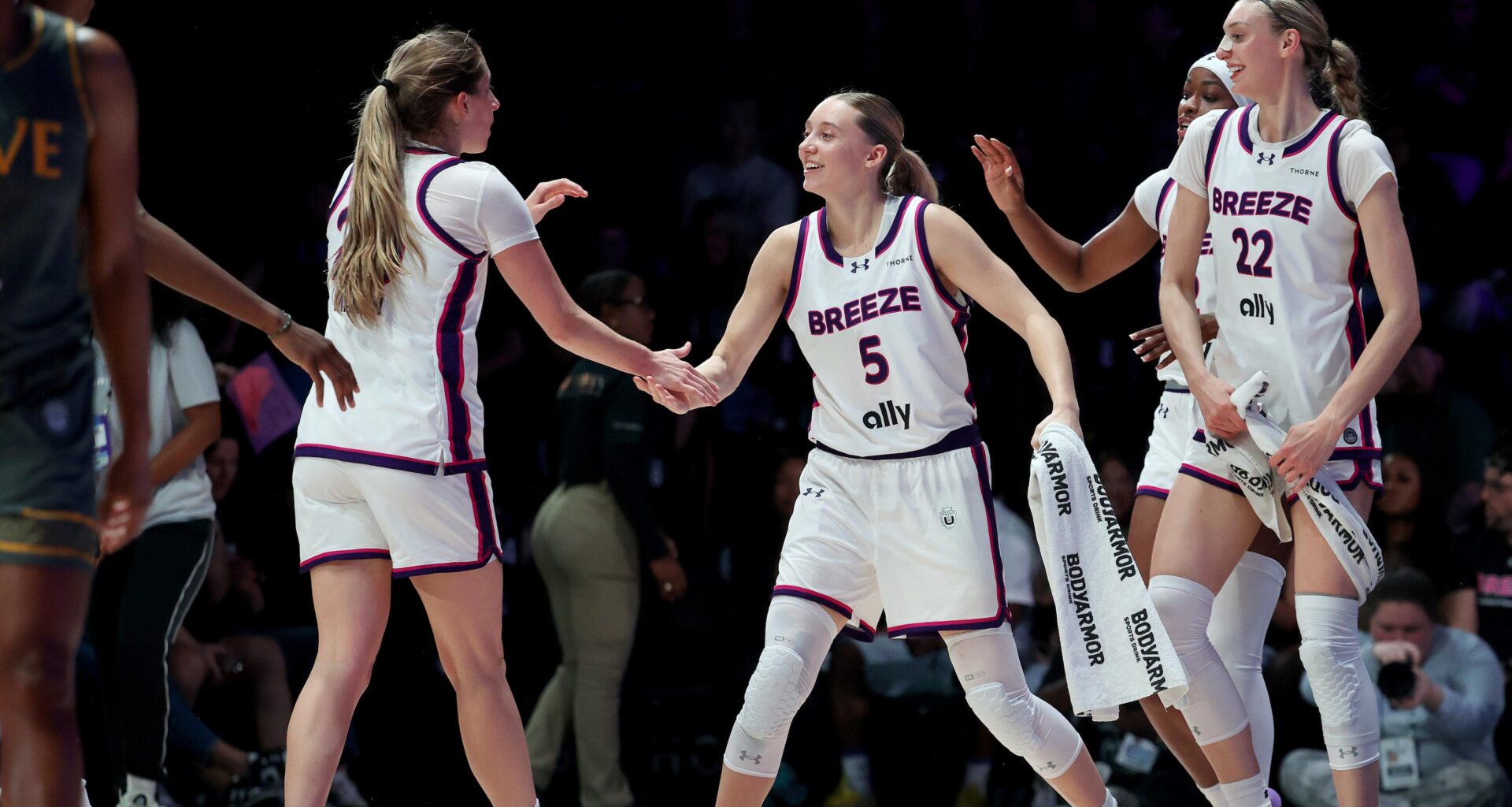 Paige Bueckers Nears Triple Double as Cameron Brink, Breeze Lose to Chelsea Gray, Rose in Unrivaled