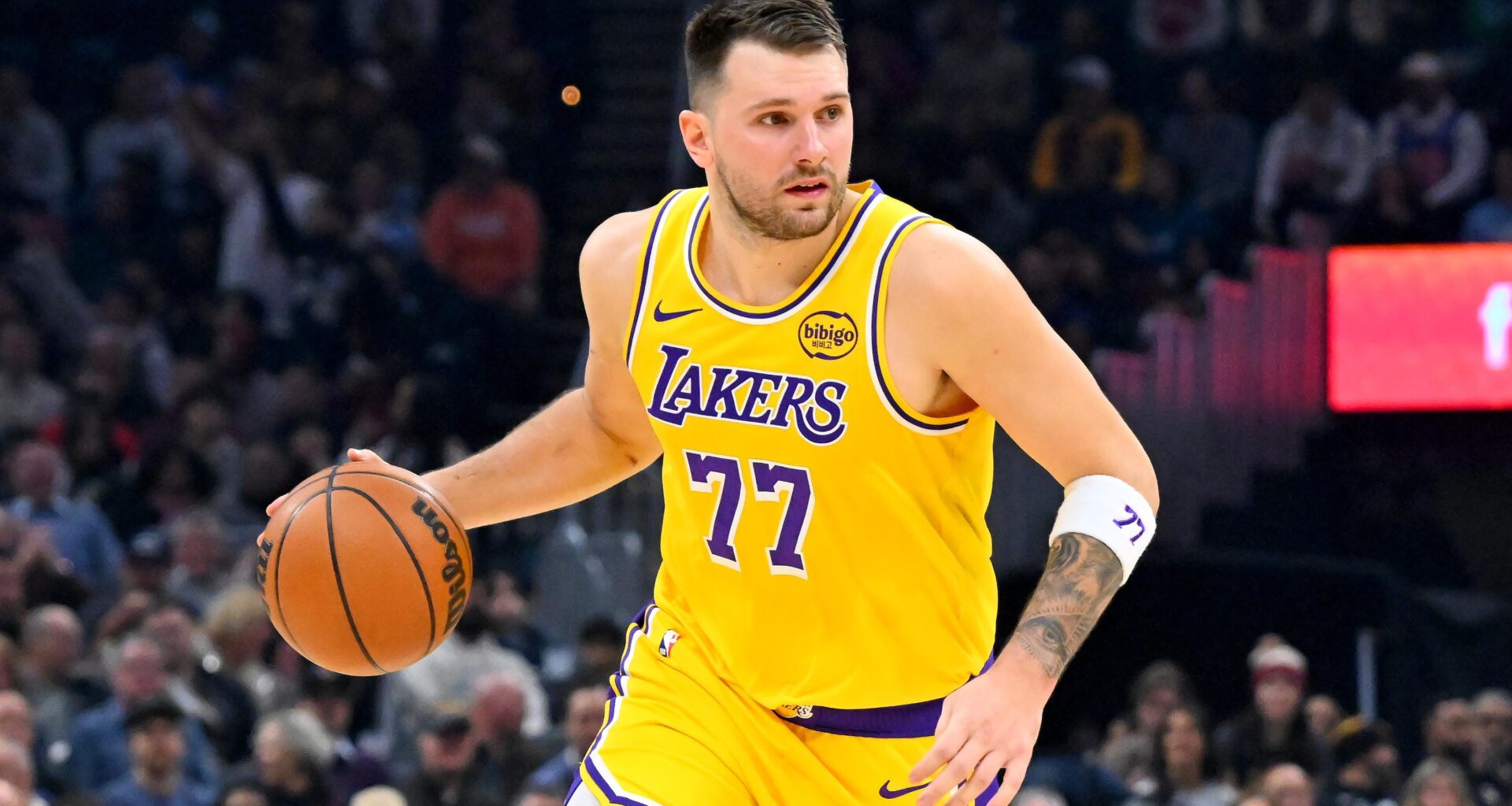 NBA, Cavs to Examine Court Design Changes After Lakers' Luka Doncic Suffers Injury