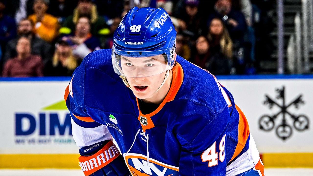 Trophy Tracker: Schaefer of Islanders choice for Calder as top rookie (Wallstedt currently 2nd)