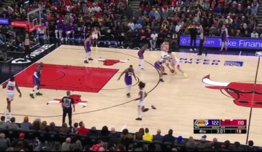 [Highlight] Luka hits his 8th 3 of the night to go up to 45 points, then Jaxson Hayes steals and dunks it in-between his legs