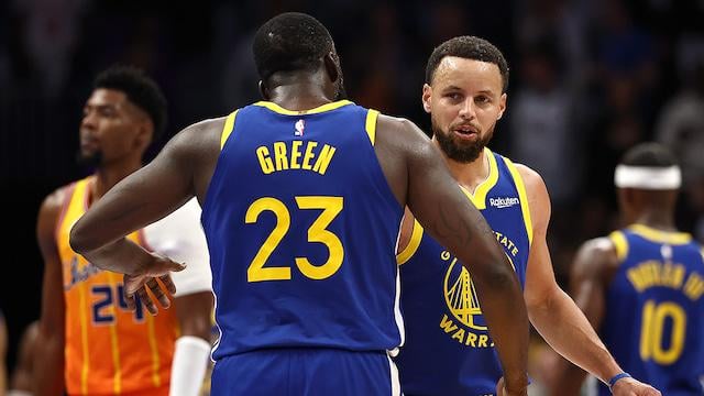 The Undefeated Warriors(this year) will Face the Nba Champions Tonight